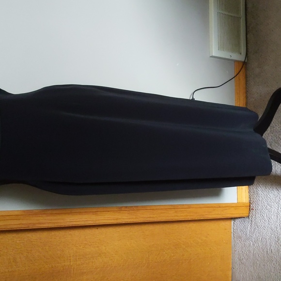 Precis Petite 90s Gown Set - Picture 10 of 16